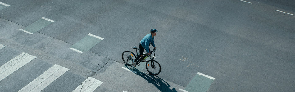 A rider riding an electric bike suitable for the outdoor sports