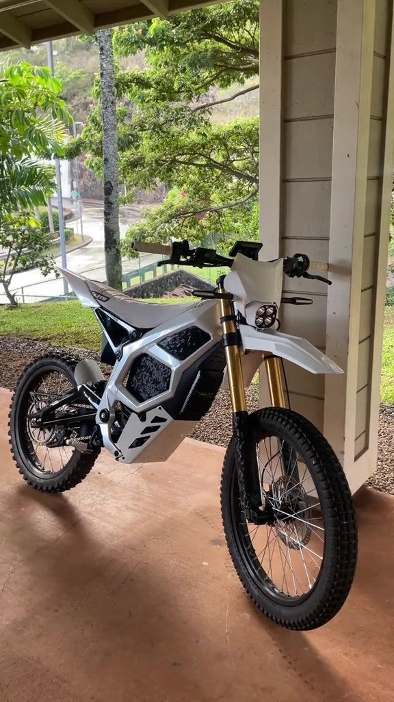 White Video 5 - Freego Nova 5